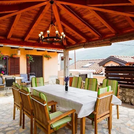 House Golovik Casa de Férias