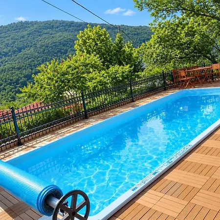 House Golovik Hébergement de vacances *